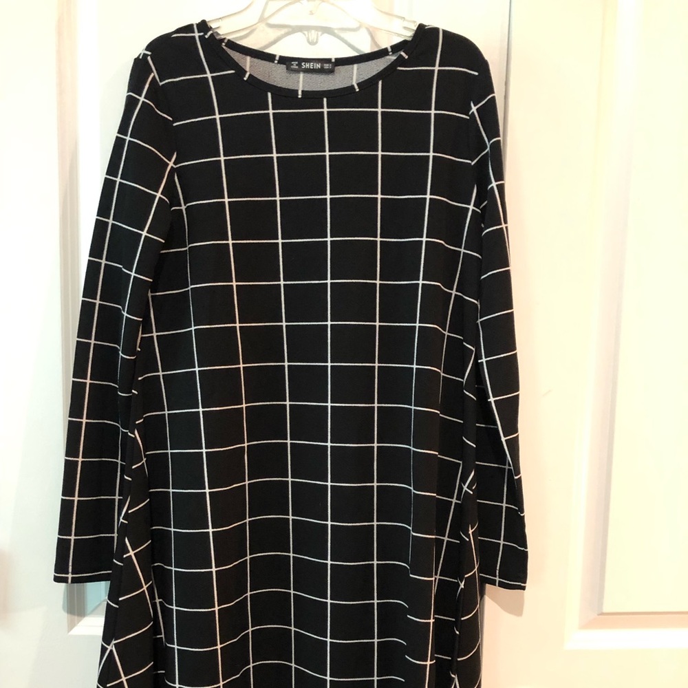 Window pane Shift dress size small